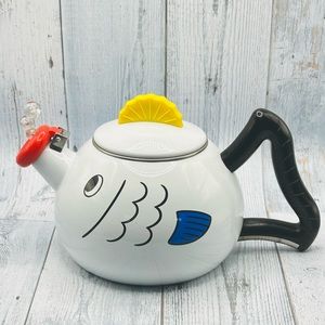 HTF Vintage Kamenstein Enamel Fish Blowing Bubbles Whistling Tea Kettle
